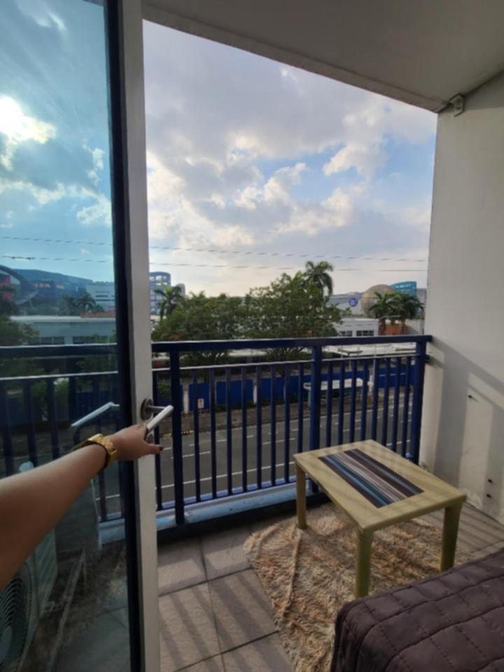 Glenda Place Aurum At Sea Residences Near Moa Pasay Dış mekan fotoğraf